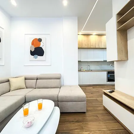 2 Bedroom 1248 Apartment *